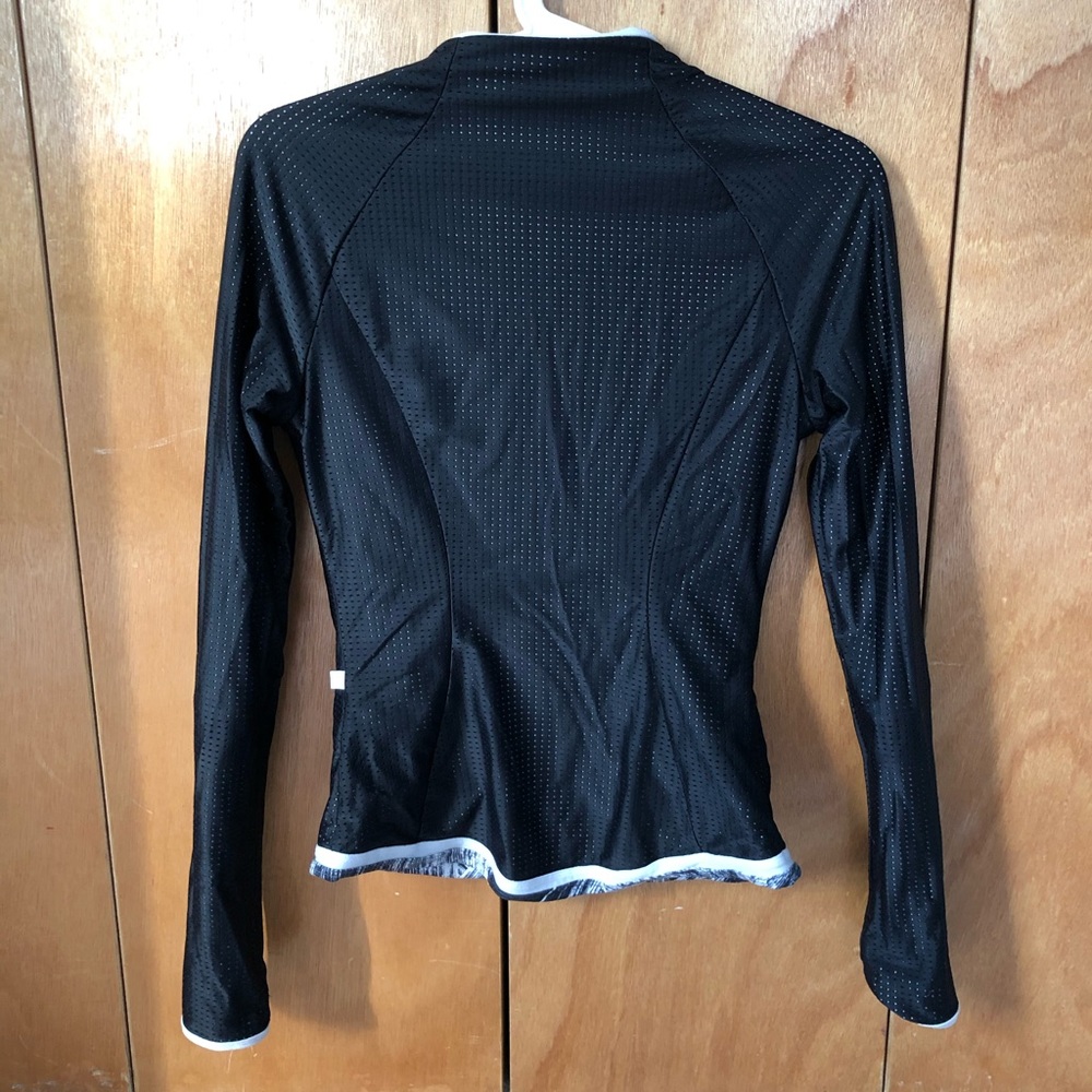 Lululemon Find Your Bliss Reversible Jacket - Picture 5 of 6